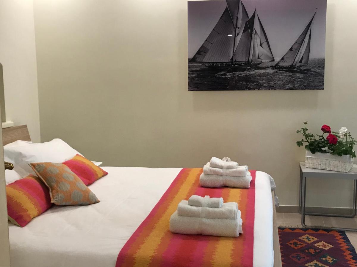 Bed and Breakfast Baru In Chiaia Neapel Exterior foto