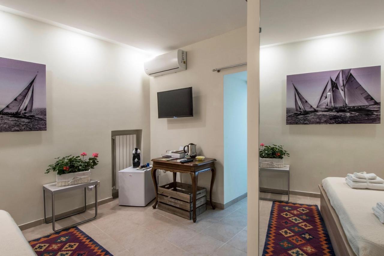 Bed and Breakfast Baru In Chiaia Neapel Exterior foto
